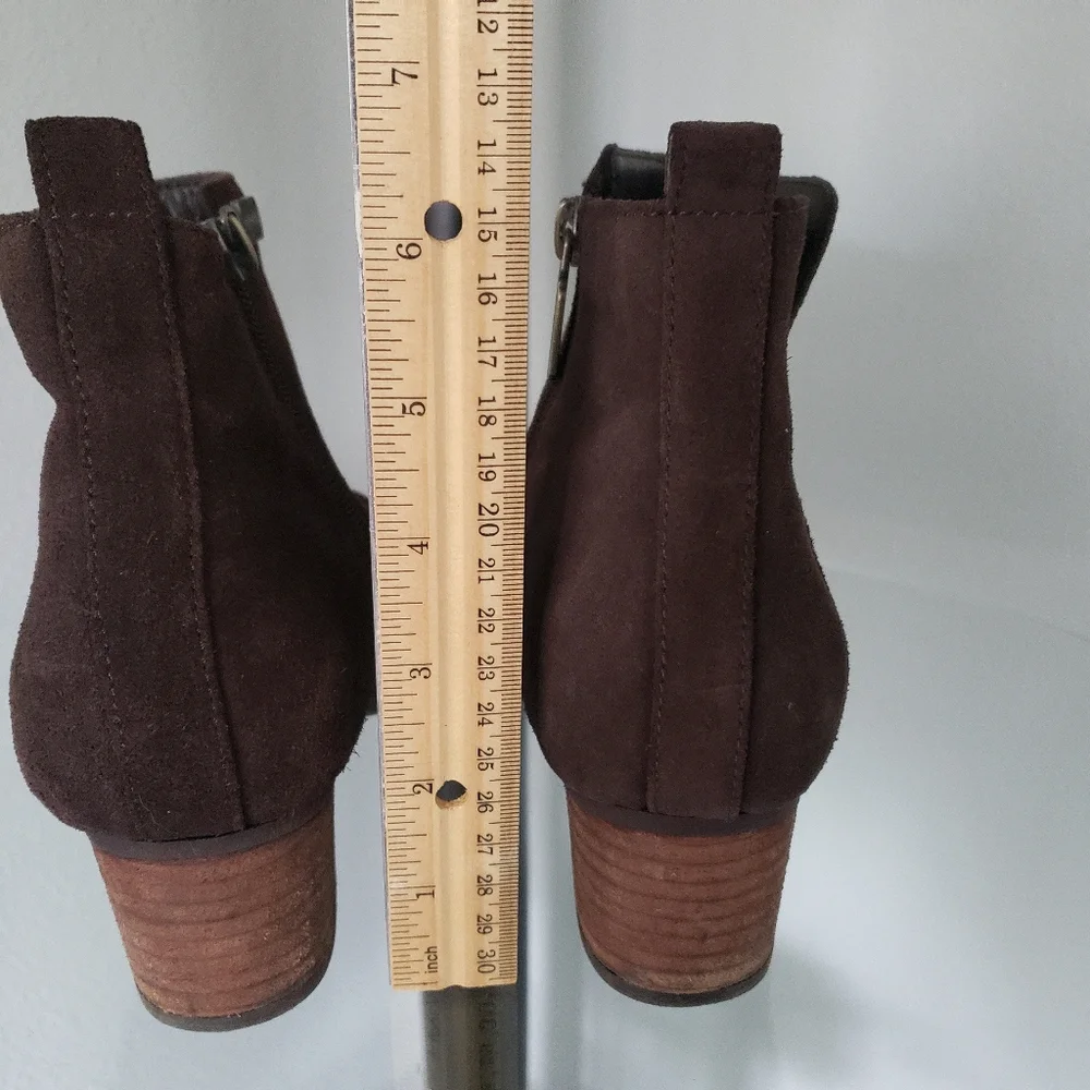Blondo Brown Suede Ankle Booties Waterproof Women's Size 7.5